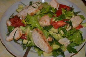фитнес салат из курицы