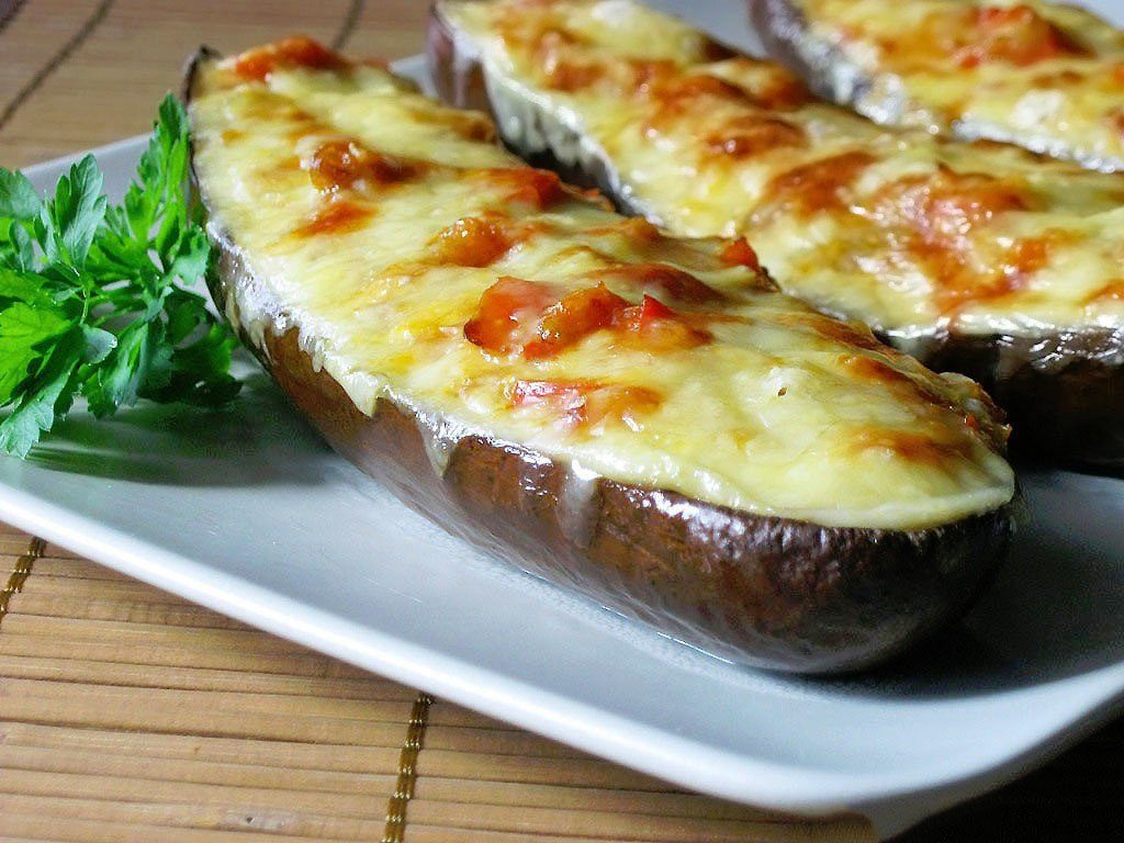 Лодочки из баклажанов 