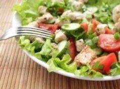 Салат из курицы и свежих овощей