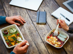 Плюсы услуги по доставке еды