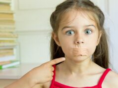 Что такое заикание тонического типа?