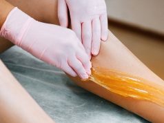 Почему шугаринг лучше делать в салоне?