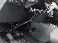 Установка ручного управления на автомобили для инвалидов